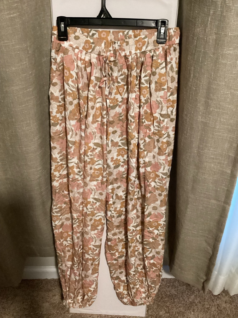 Floral Pull Peach and Tan Joggers